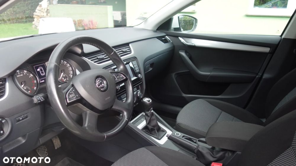 Skoda Octavia 1.4 TSI Elegance - 25