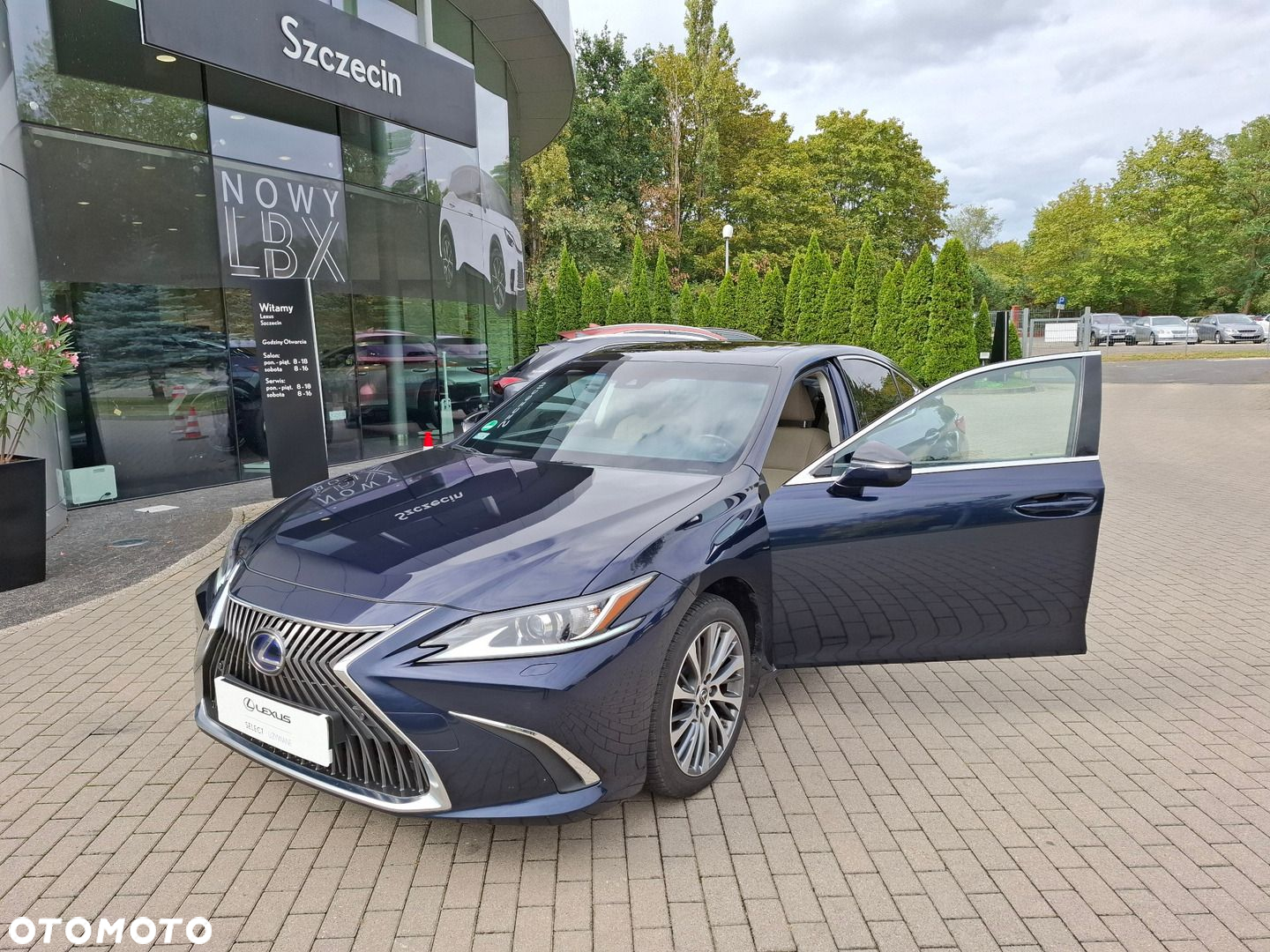 Lexus ES - 9