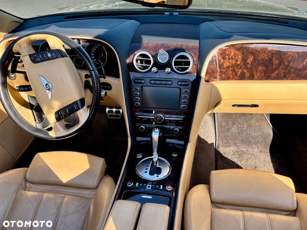 Bentley Continental GT - 16