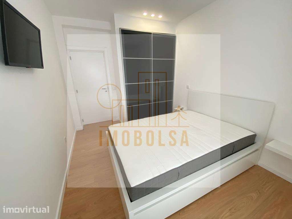 Apartamento T4 no Centro da Cidade Último Andar com Terraço - Grande imagem: 4/14