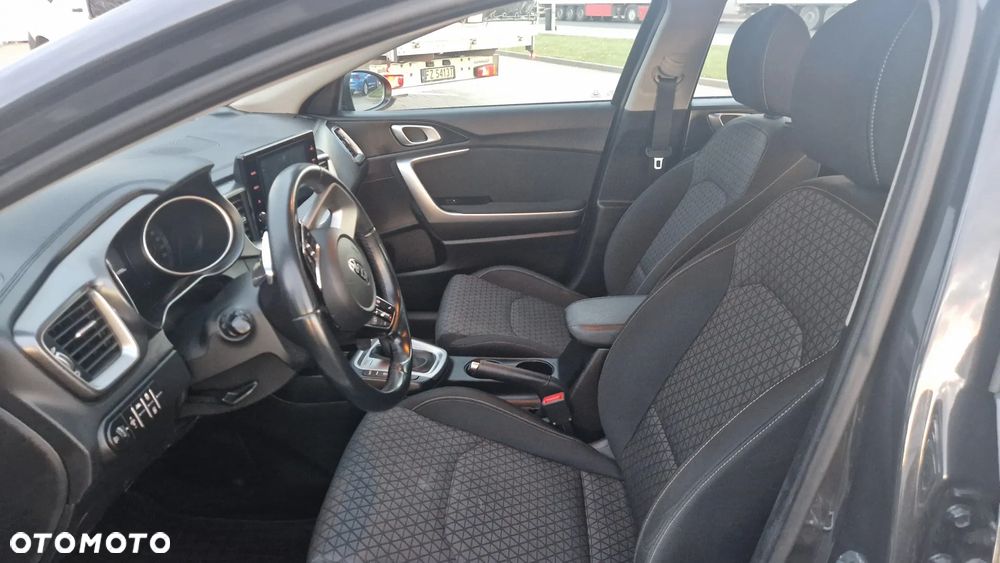 Kia Ceed 1.5 T-GDI M DCT - 8