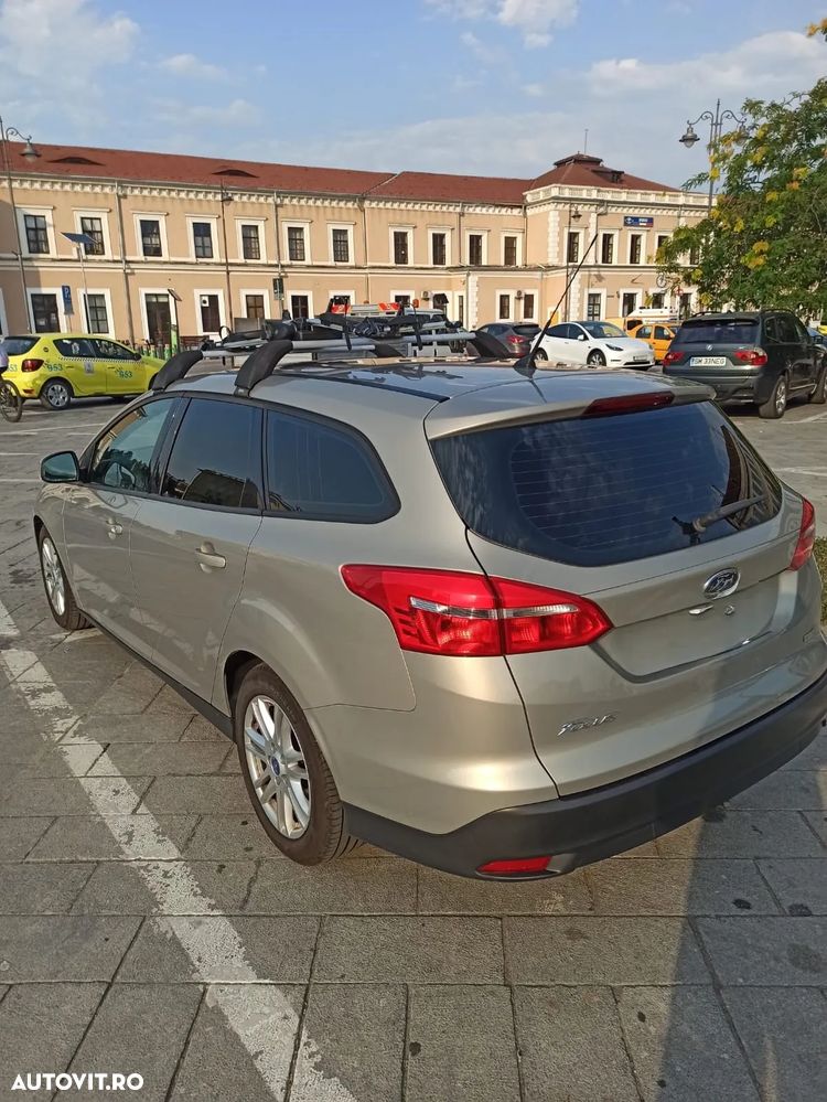 Ford Focus 1.0 EcoBoost Titanium - 6