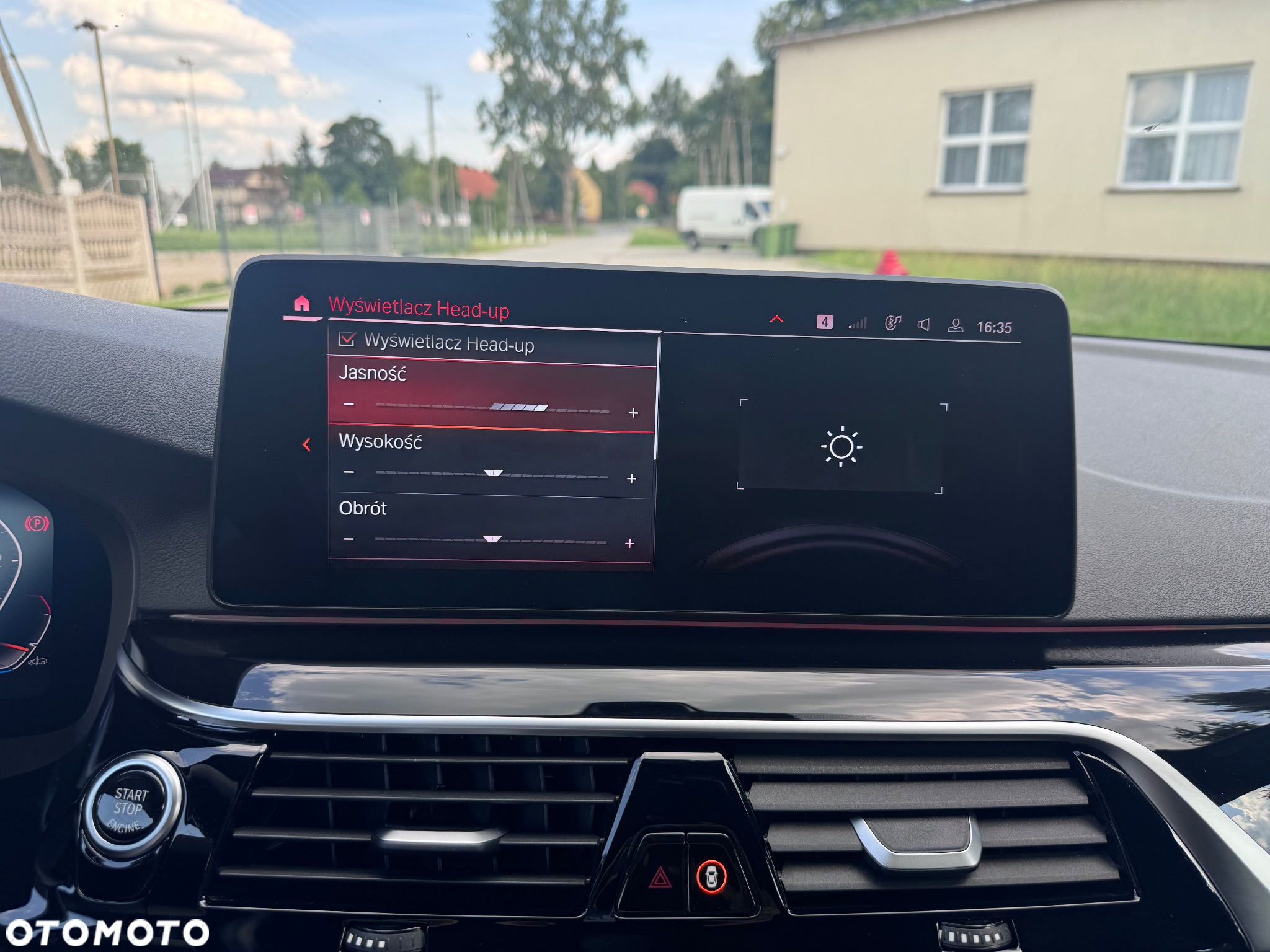 BMW Seria 5 540d xDrive Touring M Sport Edition - 34