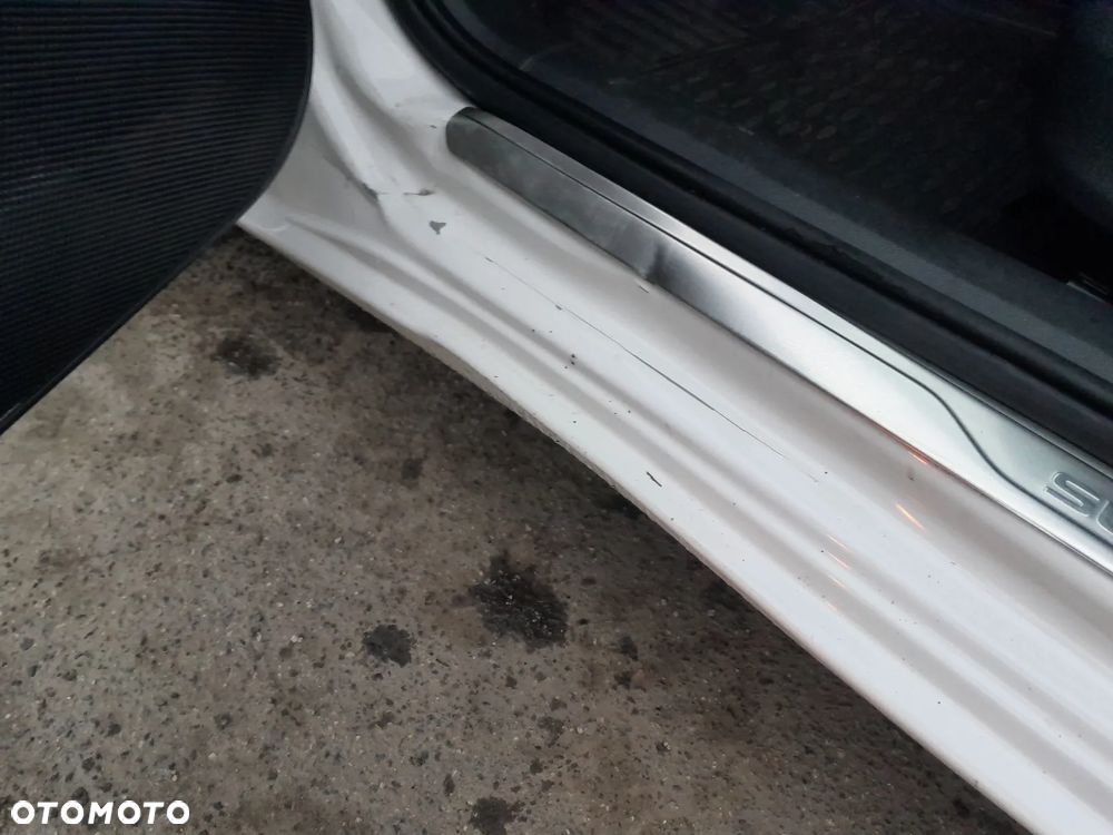 Skoda Superb ver-2-0-tdi-style - 18