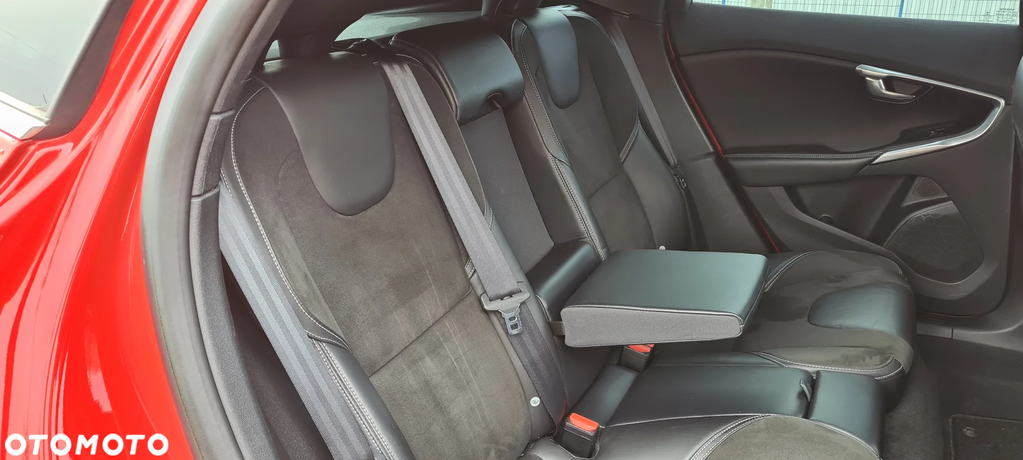 Volvo V40 T2 Drive-E R-Design Kinetic - 20