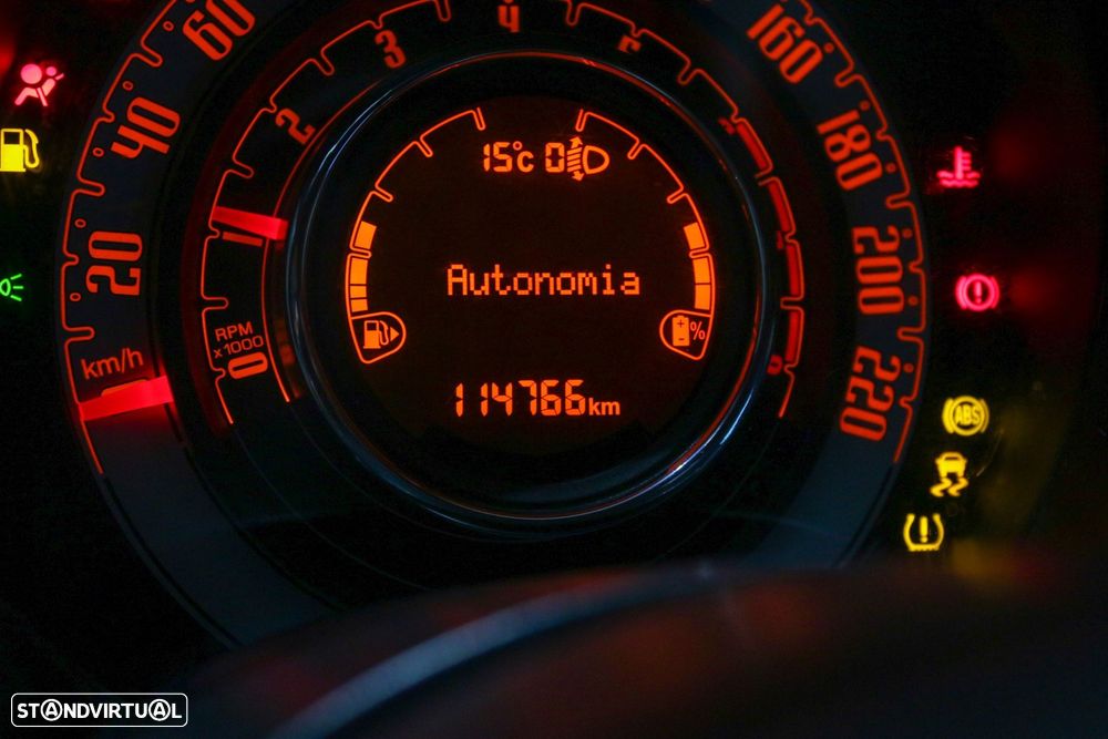Fiat 500C 1.0 Hybrid Connect - 17