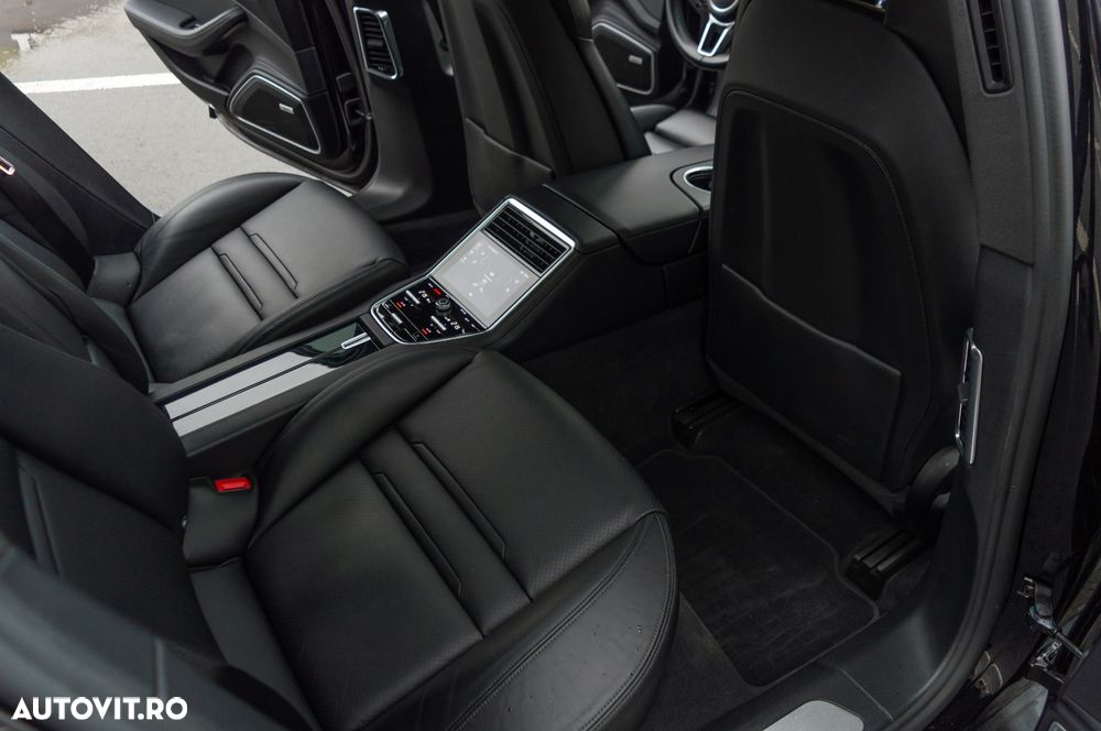 Porsche Panamera - 14