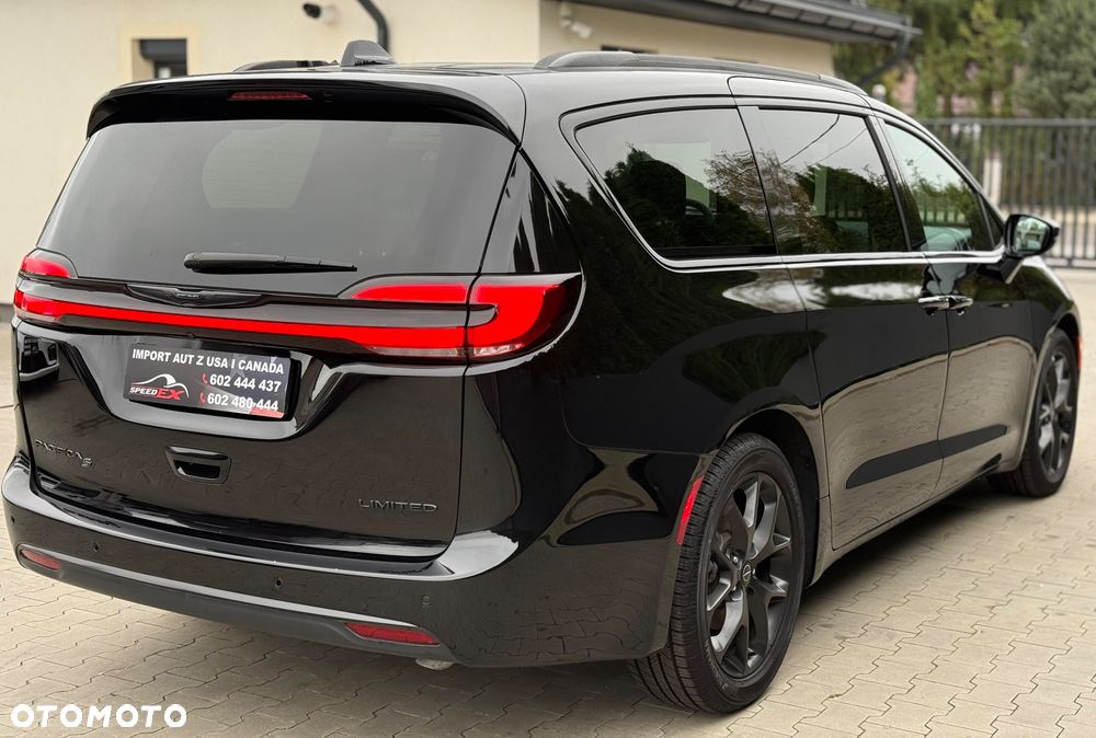 Chrysler Pacifica - 15