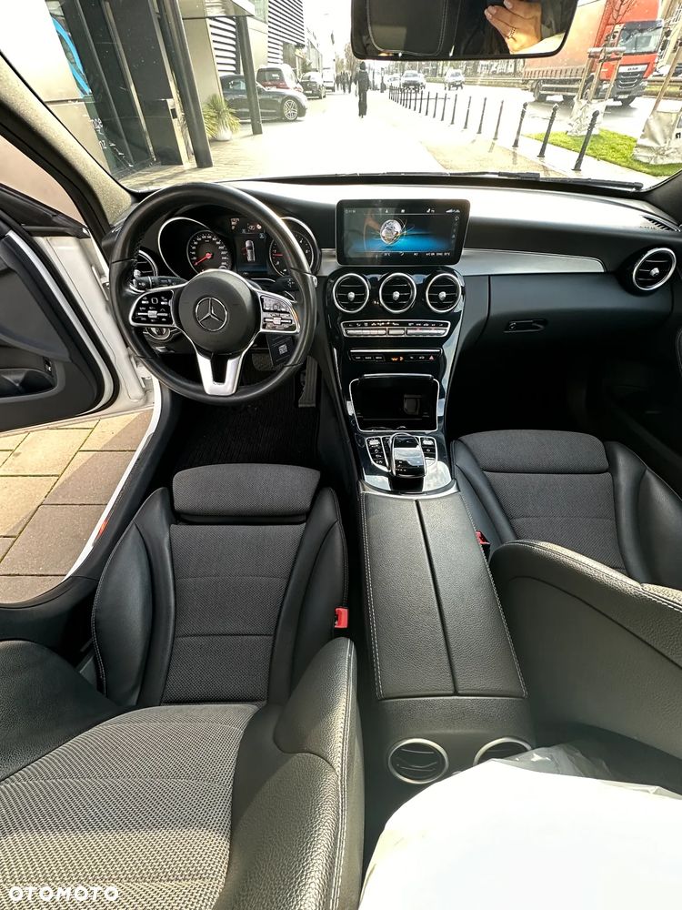 Mercedes-Benz Klasa C 220 d T 9G-TRONIC - 25