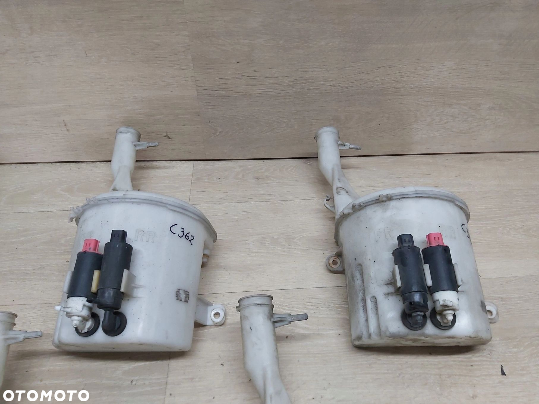 Toyota Yaris I zbiorniczek spryskiwaczy FRANCUZ - 15