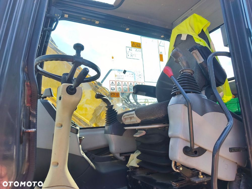 Komatsu Pw 160 - 7E0 4X4 - 18