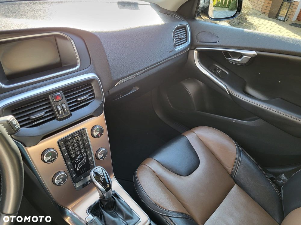 Volvo V40 T3 Drive-E Summum - 6