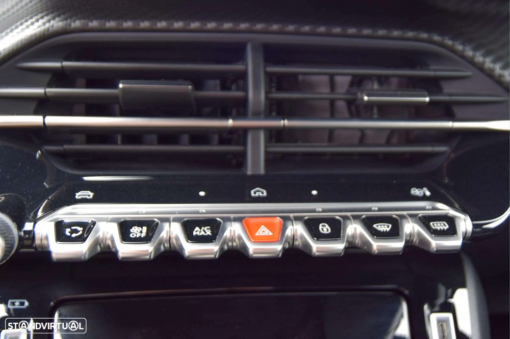 Peugeot 2008 1.2 Hybrid Allure e-DCS6 - 14