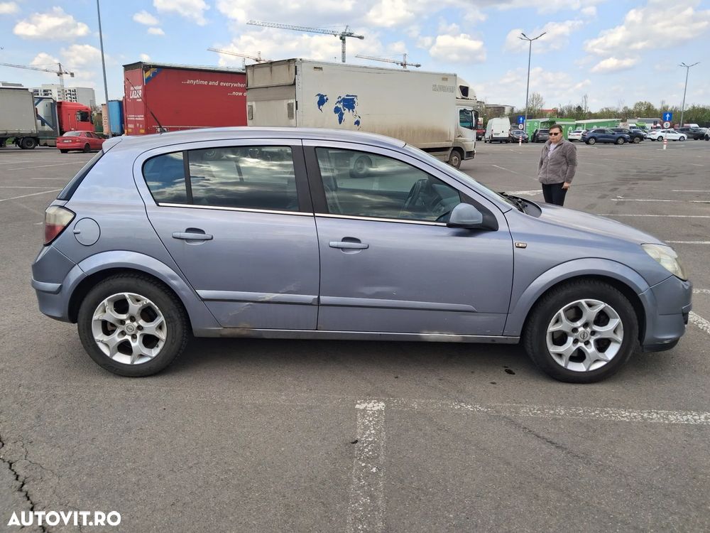 Opel Astra 1.9 CDTI Enjoy - 6