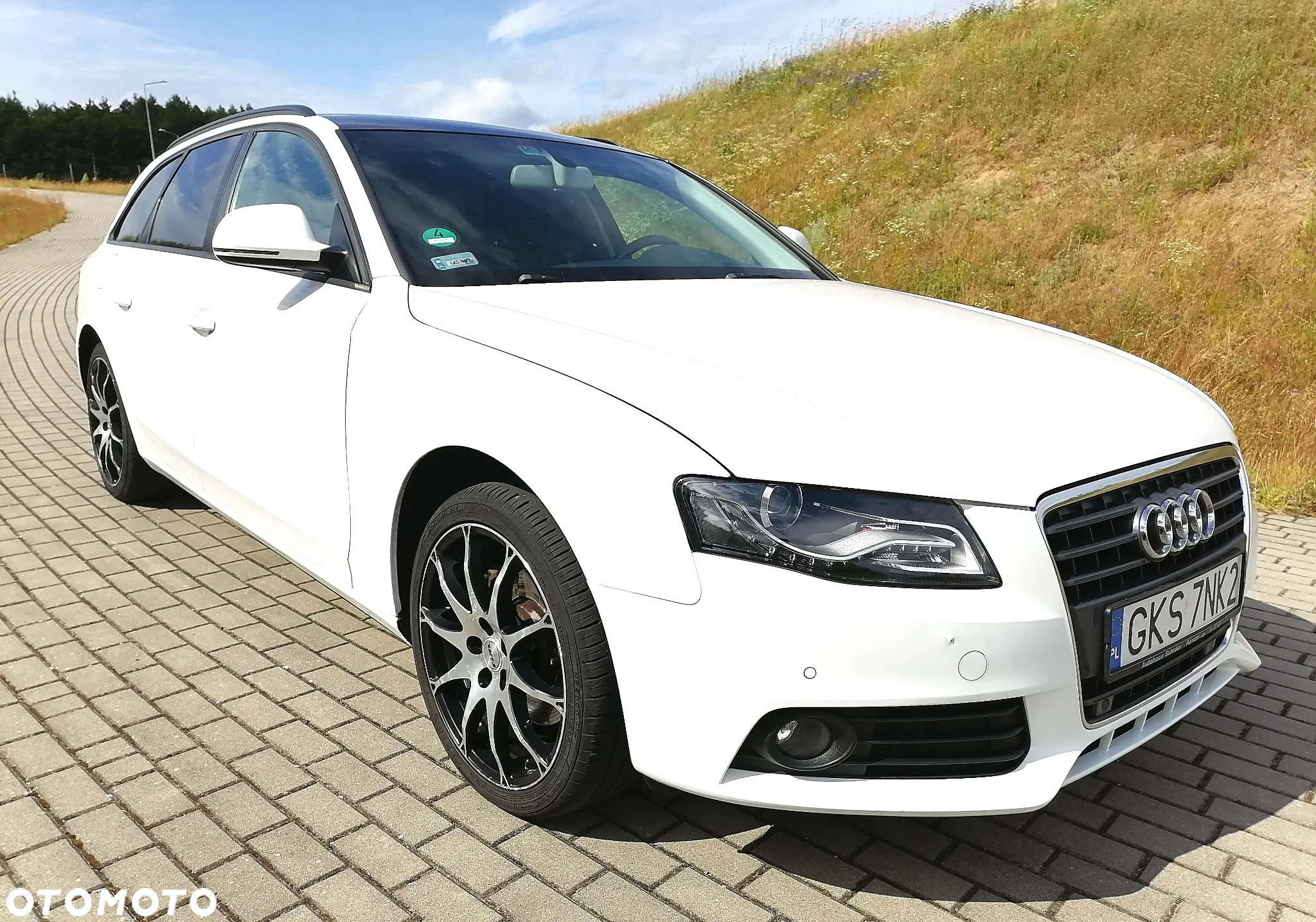 Audi A4 Avant 2.0 TDI DPF multitronic Attraction - 4