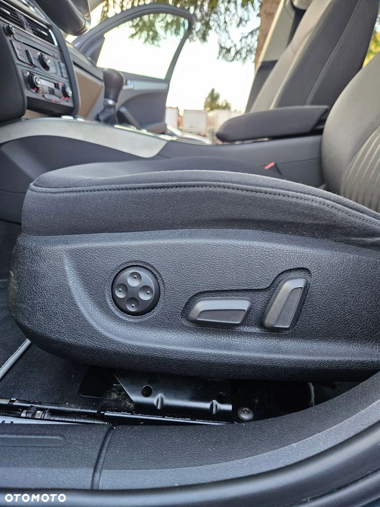 Audi A4 Avant 2.0 TDI DPF Ambiente - 28