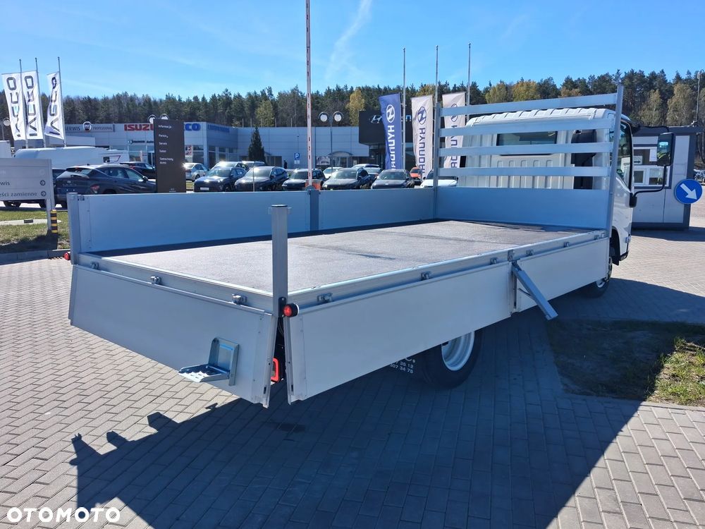 Isuzu M27 skrzynia otwarta 4.5m - 11