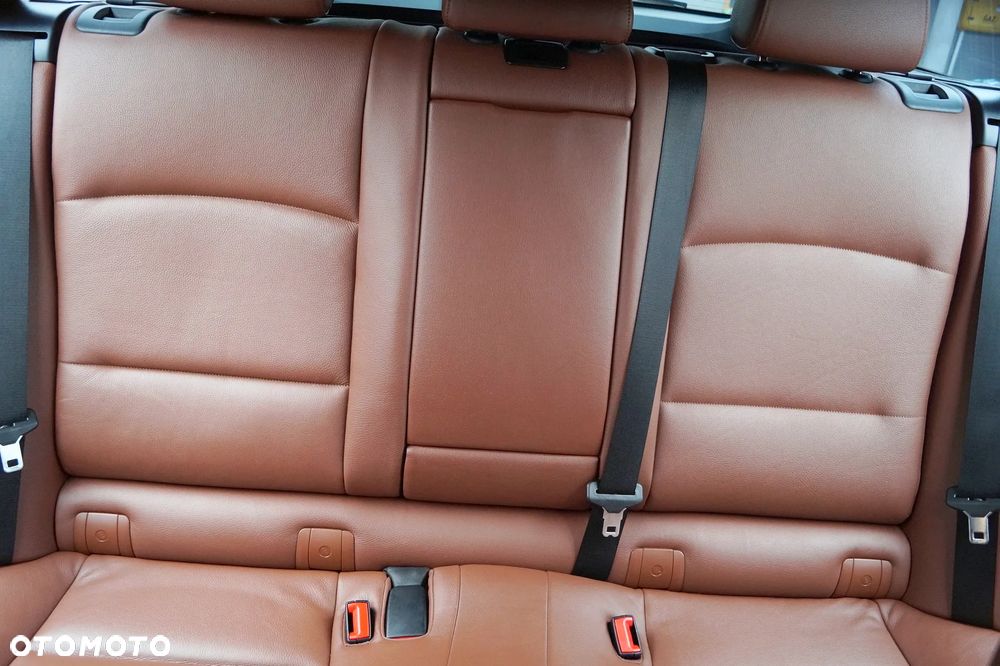BMW Seria 5 - 28