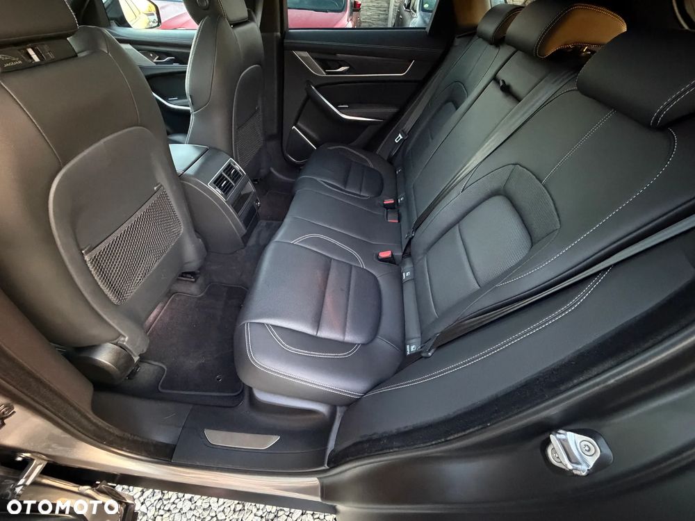 Jaguar F-Pace P400e AWD R-Dynamic S - 32