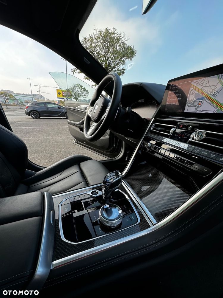 BMW Seria 8 - 19
