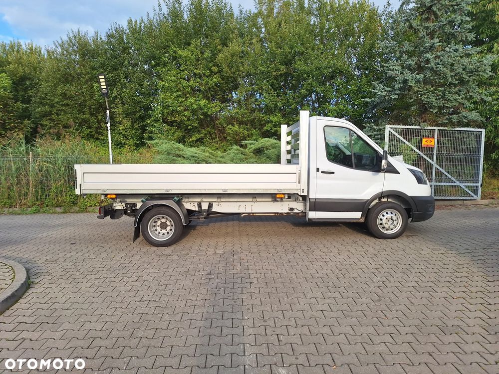 Ford Transit - 12