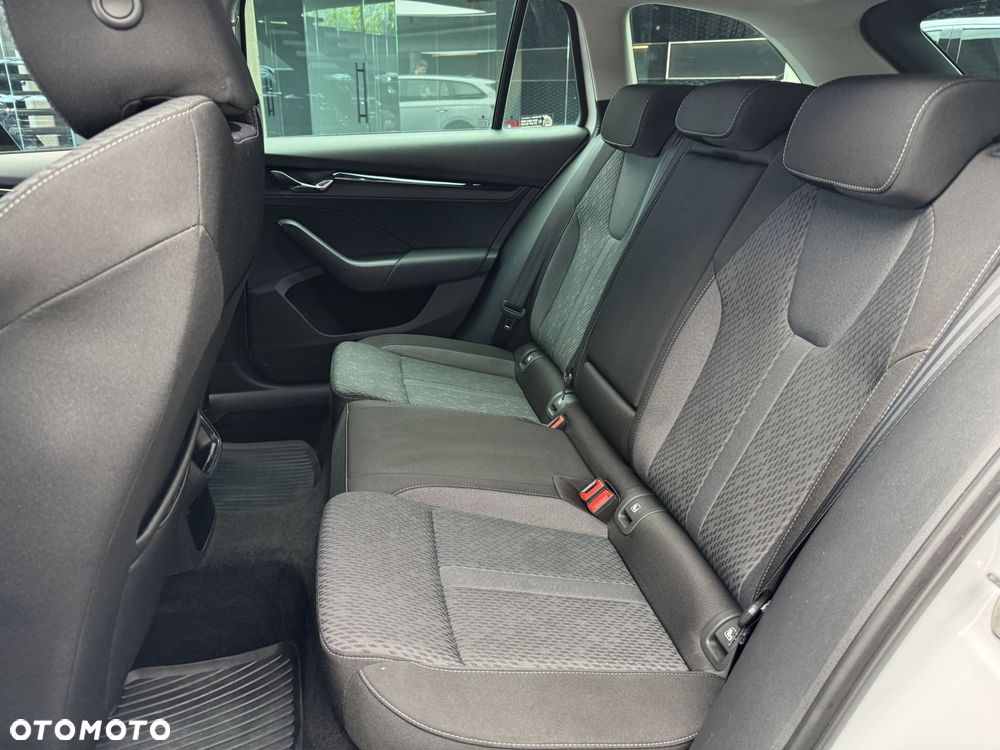 Skoda Octavia 2.0 TDI Ambition DSG - 15