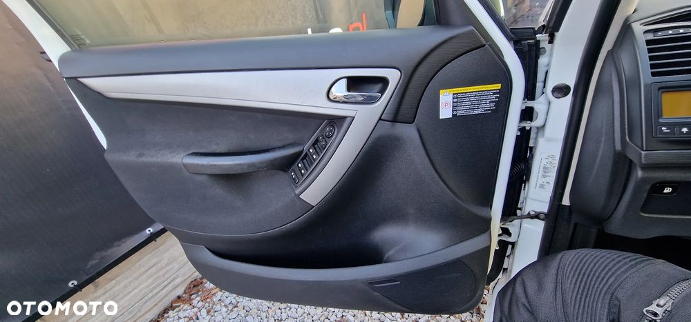 Citroën C4 Grand Picasso - 27