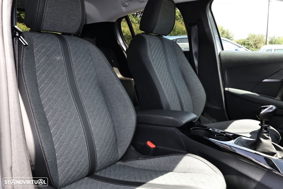 Peugeot 208 1.2 PureTech Allure - 12