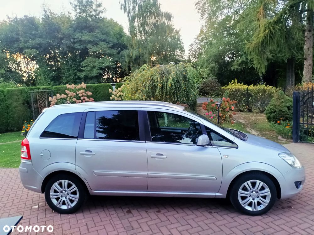 Opel Zafira - 3