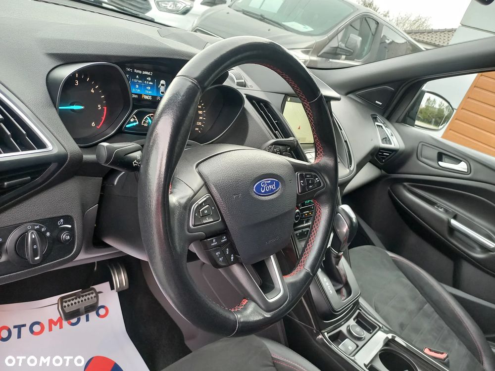 Ford Kuga 2.0 TDCi 4x4 ST-Line - 21