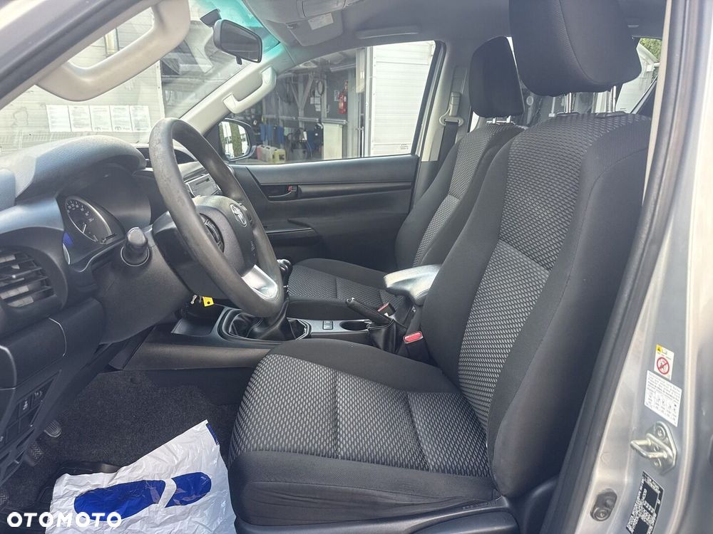Toyota Hilux 2.4 D-4D Double Cab DLX 4x4 - 18
