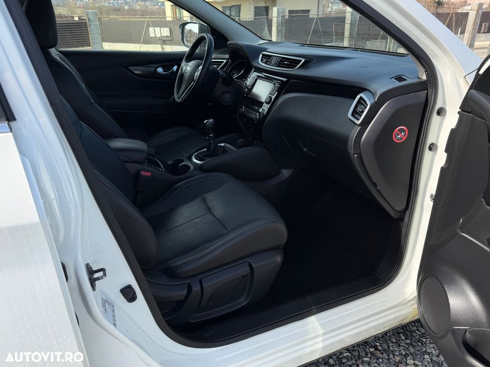 Nissan Qashqai 1.6 DCI TEKNA+ - 12