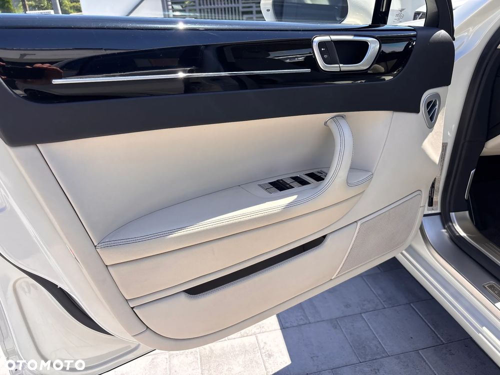 Bentley Flying Spur Speed - 19