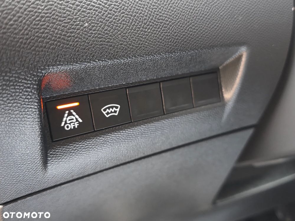 Peugeot 2008 - 19