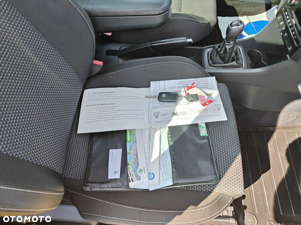 Skoda RAPID 1.6 TDI Active - 11