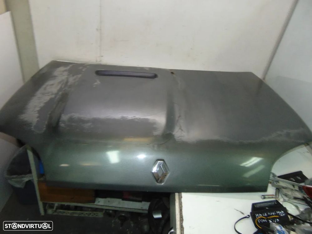 Renault clio capot - 6