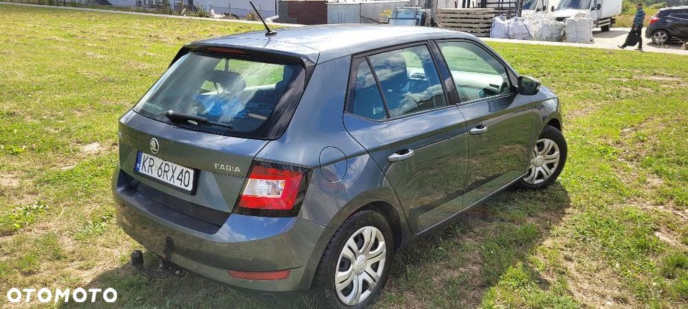 Skoda Fabia - 3