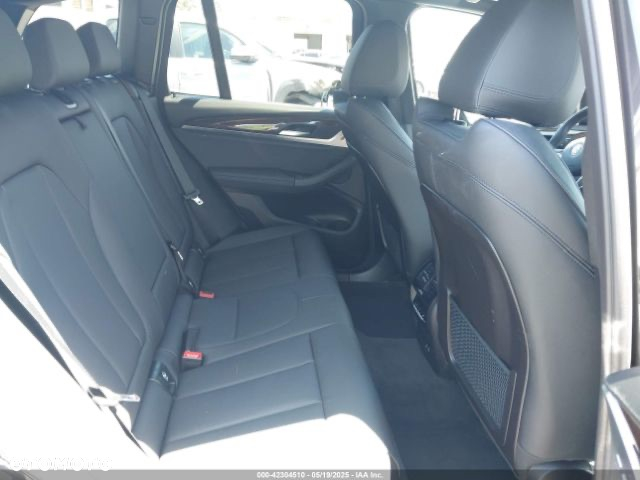 BMW X3 xDrive30i Luxury Line - 8