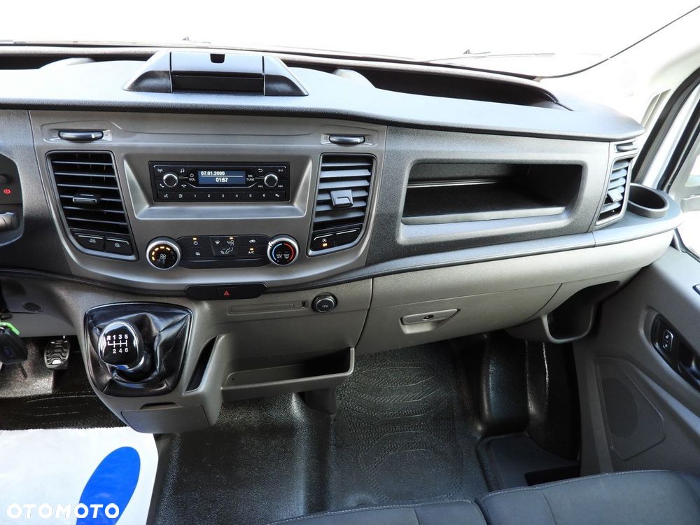 Ford TRANSIT CHŁODNIA KONTENER 0*C 8 PALET TEMPOMAT BLIŹNIACZE KOŁA KLIMATYZACJA  130KM - 33