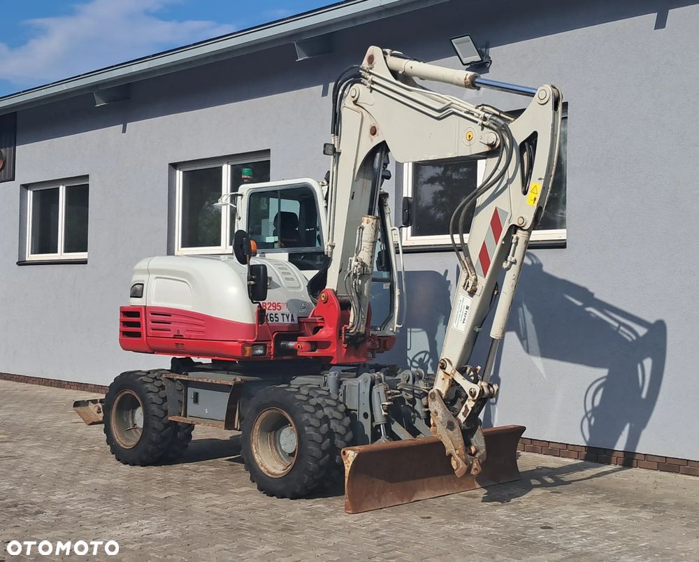 Takeuchi TB295W - 1