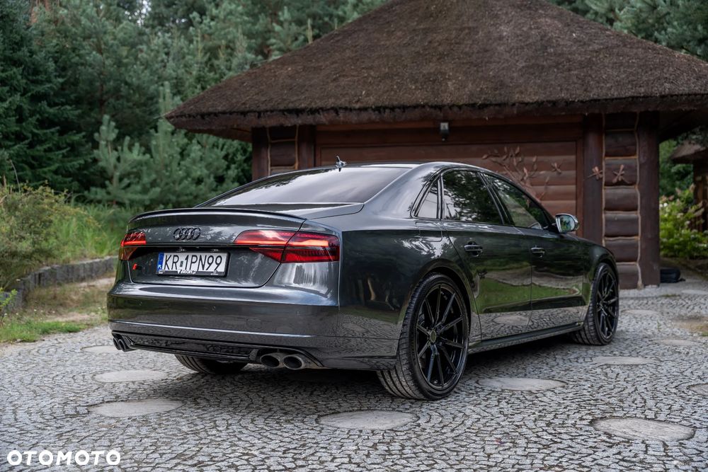 Audi S8 Plus 4.0 TFSI Quattro - 14