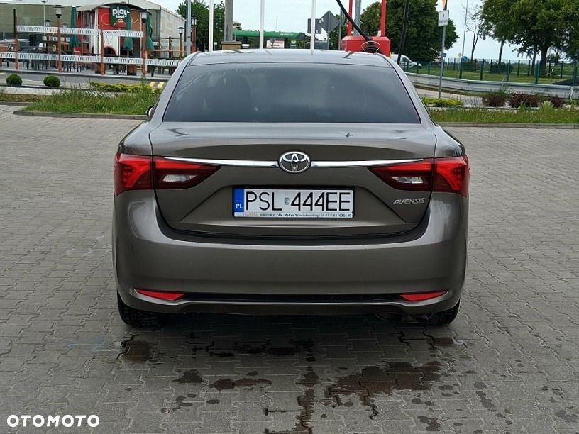 Toyota Avensis 1.8 Premium - 6