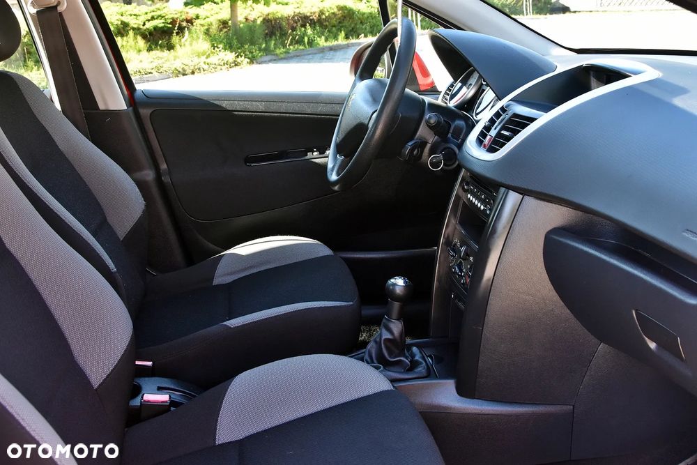 Peugeot 207 1.4 Millesim 200 - 14