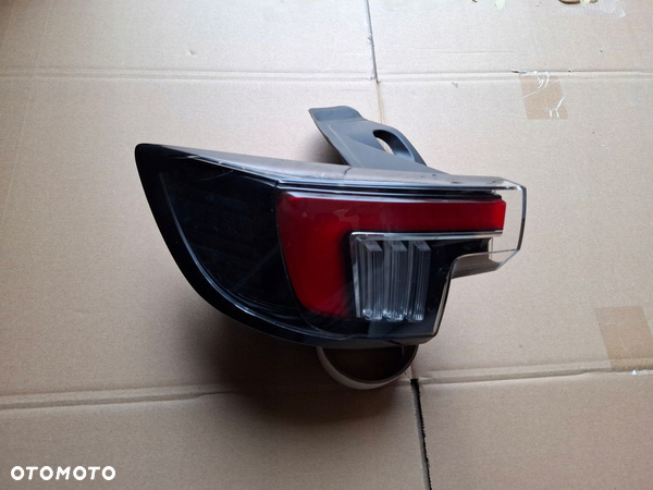 LAMPA TYLNA OPEL MOKKA II B ORYGINAŁ ŁADNY STAN