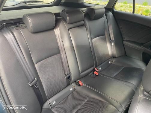 Toyota Avensis Touring Sports 1.6 D-4D Luxury+GPS - 31