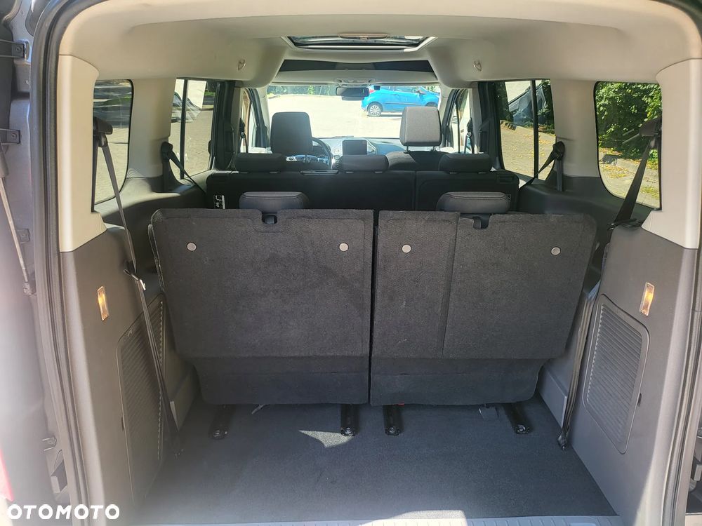 Ford Tourneo Connect Grand - 10