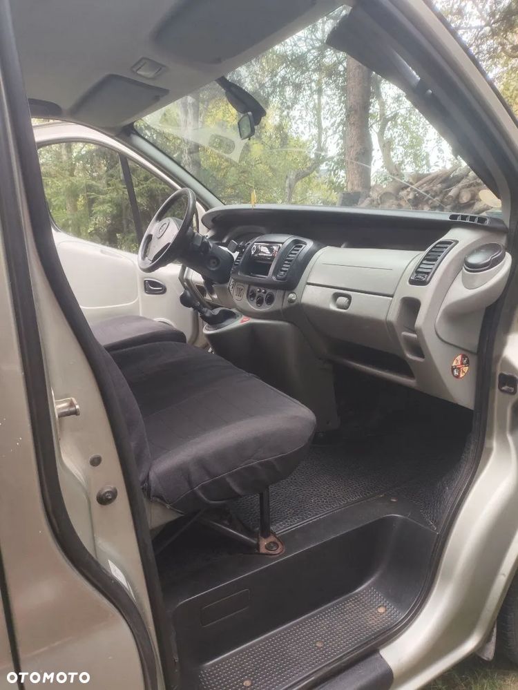 Opel Vivaro - 26