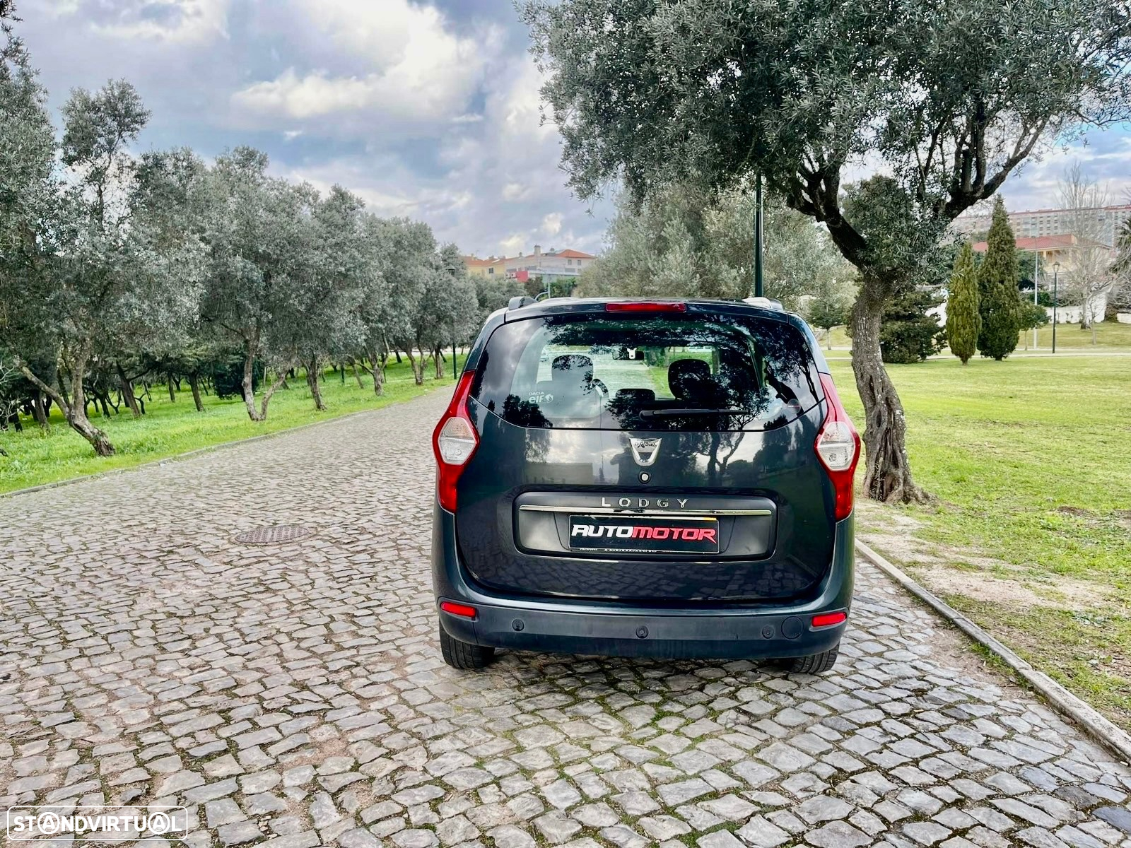 Dacia Lodgy 1.5 dCi Confort 7L - 4