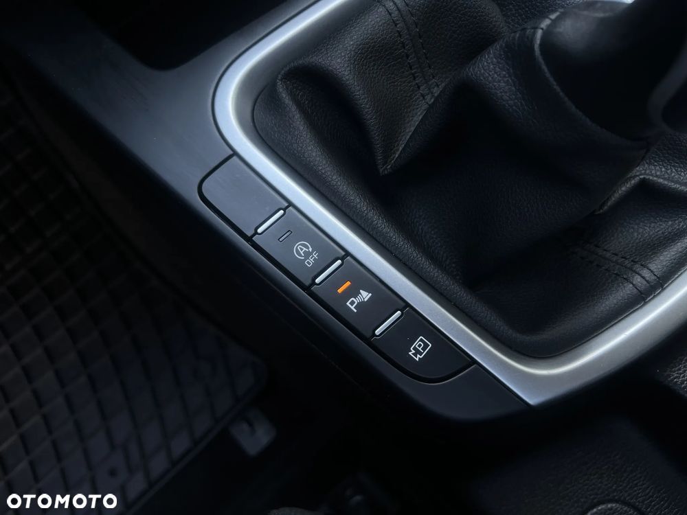 Kia Ceed 1.5 T-GDI M - 22