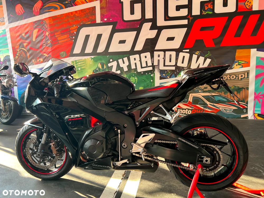 Honda CBR - 19